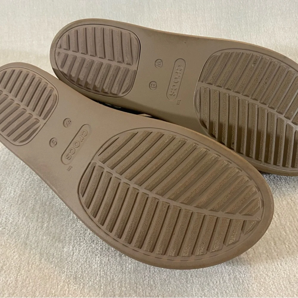 CROCS Brooklyn Wedge Sandals Women's Black and Tan - Picture 3 of 6